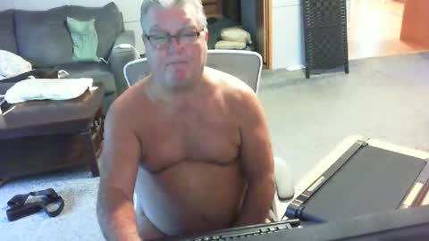 Snapshot of yourpoppi55 chatting on 8, 7, 2026 yourpoppi55 online show from 8, 7, 2026