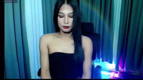 yourprettybella_ts online show from 4, 2, 2026