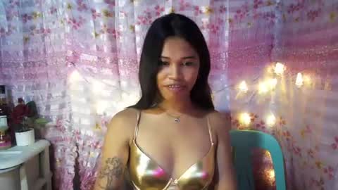 Snapshot of yourqueen_19 chatting on 5, 8, 2026 yourqueen_19 online show from 5, 8, 2026