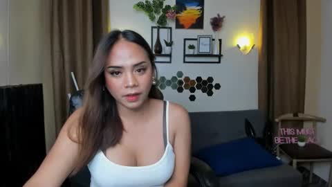 Snapshot of yourqueen_kaye chatting on 29, 9, 2025 kaye online show from 29, 9, 2025