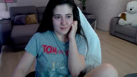 Yourr Muse online show from 23, 2, 2025