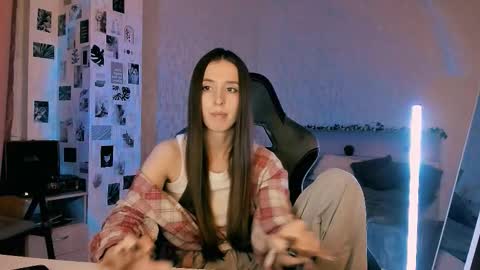 Eva online show from 12, 9, 2025