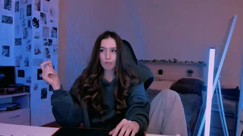 Eva online show from 4, 10, 2025