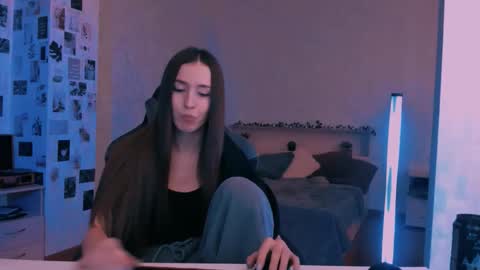 Eva online show from 26, 10, 2025