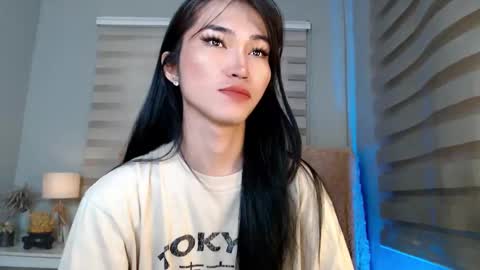    online show from 12, 10, 2025