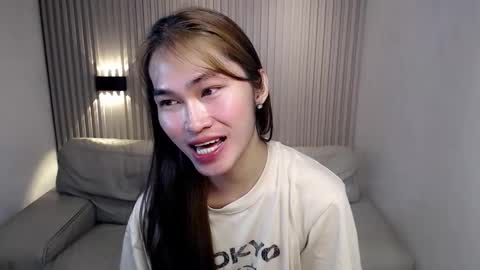    online show from 4, 12, 2025