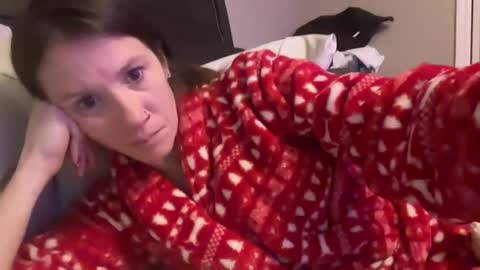 Snapshot of yourstrulylivy chatting on 29, 12, 2024 yourstrulylivy online show from 29, 12, 2024