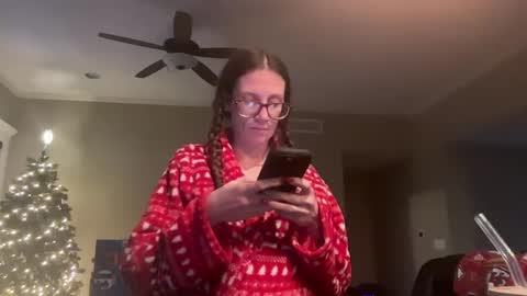 Snapshot of yourstrulylivy chatting on 31, 12, 2024 yourstrulylivy online show from 31, 12, 2024