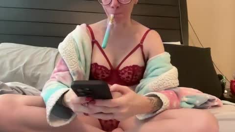 Snapshot of yourstrulylivy chatting on 9, 1, 2025 yourstrulylivy online show from 9, 1, 2025