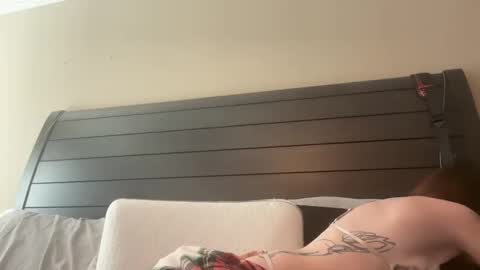 Snapshot of yourstrulylivy chatting on 21, 1, 2025 yourstrulylivy online show from 21, 1, 2025
