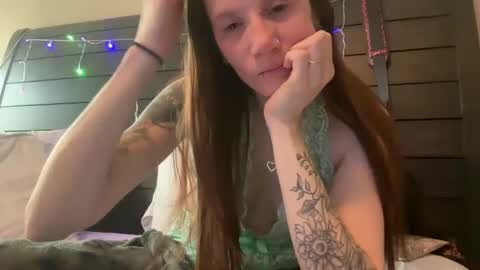Snapshot of yourstrulylivy chatting on 3, 3, 2025 yourstrulylivy online show from 3, 3, 2025