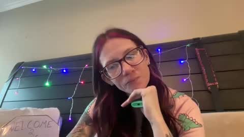 Snapshot of yourstrulylivy chatting on 5, 3, 2025 yourstrulylivy online show from 5, 3, 2025