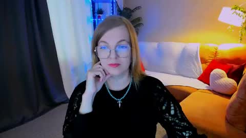 Snapshot of youruniverser chatting on 11, 5, 2026 Alice online show from 11, 5, 2026
