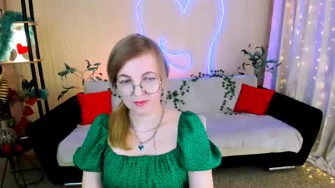 Snapshot of youruniverser chatting on 7, 6, 2026 Alice online show from 7, 6, 2026