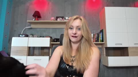 YourVenus00 -Follow my OF online show from 9, 12, 2024
