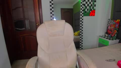 Snapshot of yourvirtualgirlfriennd chatting on 28, 3, 2026 GI online show from 28, 3, 2026