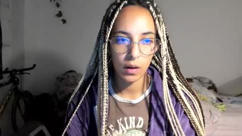 elizabeth  ju   online show from 26, 1, 2025