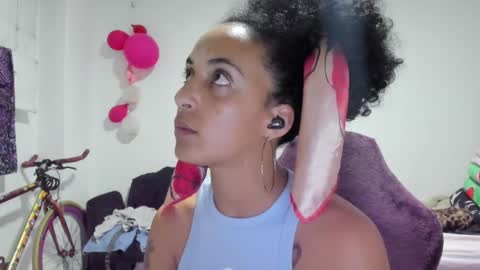 elizabeth  ju   online show from 27, 2, 2025