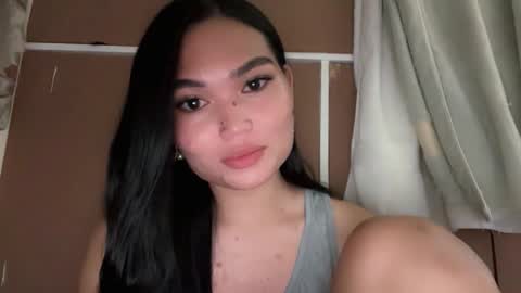 yrdrmgrl_jennie26 online show from 25, 11, 2025