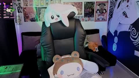 Snapshot of yuhwa chatting on 16, 9, 2025 rawr Anne Independent model online show from 16, 9, 2025