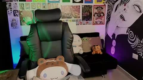 Snapshot of yuhwa chatting on 26, 9, 2025 rawr Anne Independent model online show from 26, 9, 2025