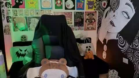 Snapshot of yuhwa chatting on 17, 10, 2025 rawr Anne Independent model online show from 17, 10, 2025