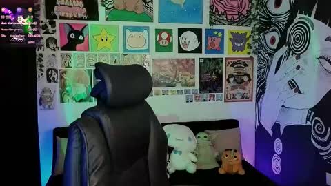 Snapshot of yuhwa chatting on 19, 11, 2025 rawr Anne Independent model online show from 19, 11, 2025