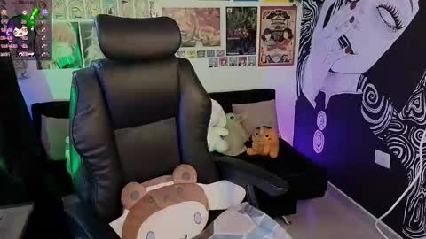 Snapshot of yuhwa chatting on 21, 11, 2025 rawr Anne Independent model online show from 21, 11, 2025