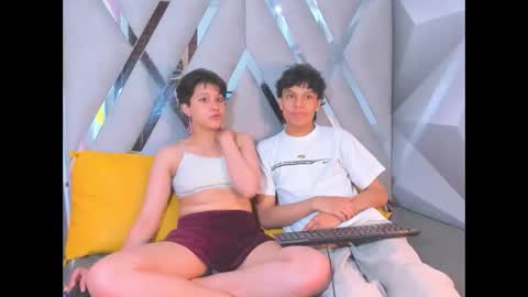 Yui  Rin online show from 3, 12, 2025