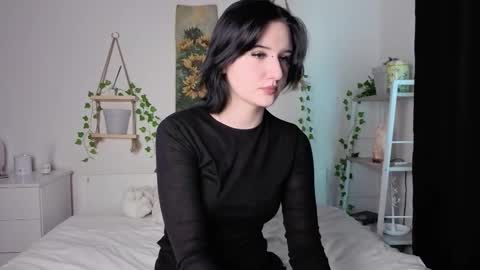 Ellie online show from 5, 3, 2026