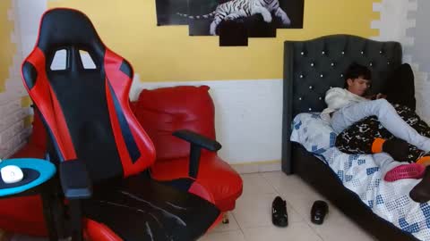 yuky_23 online show from 10, 9, 2025