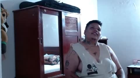 Snapshot of yulandval chatting on 13, 11, 2025 yul and val couple online show from 13, 11, 2025