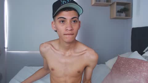 Snapshot of yulian_vasquez chatting on 28, 2, 2025 yulian_vasquez online show from 28, 2, 2025