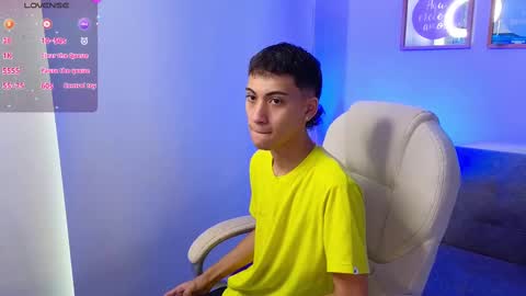 Snapshot of yulian_vasquez chatting on 14, 9, 2025 yulian_vasquez online show from 14, 9, 2025