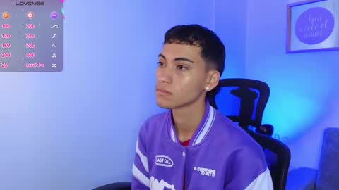 Snapshot of yulian_vasquez chatting on 19, 9, 2025 yulian_vasquez online show from 19, 9, 2025