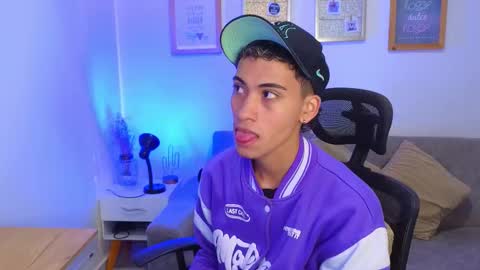 yulian_vasquez online show from 5, 12, 2025