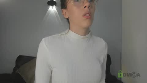 yulievans online show from 3, 1, 2025