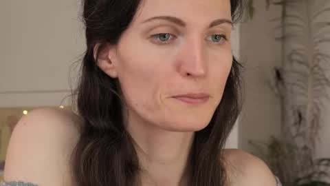 yulla dao online show from 25, 2, 2025