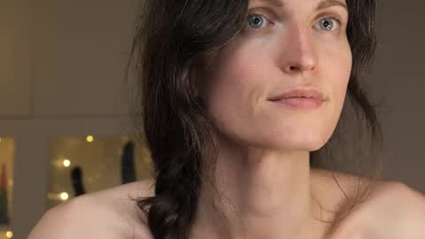 yulla dao online show from 25, 2, 2025