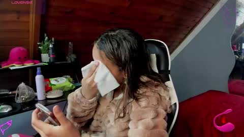 Snapshot of yumi_hanna chatting on 23, 12, 2025 yumi_hanna online show from 23, 12, 2025