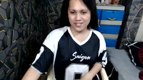 yumi online show from 8, 10, 2025