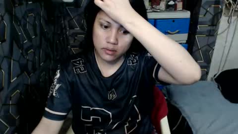 yumi online show from 3, 11, 2025