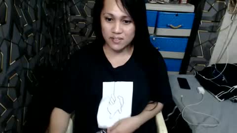 yumi online show from 4, 11, 2025