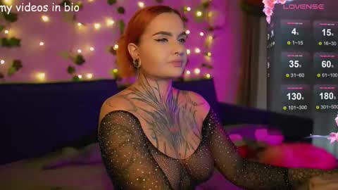 Snapshot of yummy__peach chatting on 1, 10, 2025 Catherine online show from 1, 10, 2025