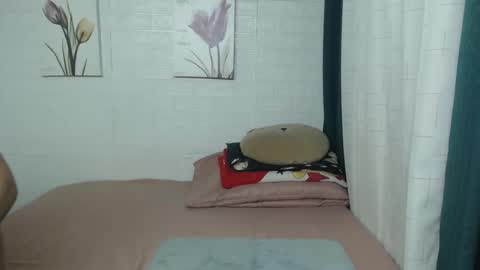 Snapshot of yummy_chesca chatting on 6, 2, 2025 yummy chesca online show from 6, 2, 2025