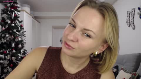 Snapshot of yummylilya chatting on 4, 1, 2025 Lillya online show from 4, 1, 2025