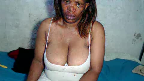 yummytittsxx online show from 3, 1, 2025