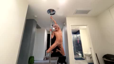 Snapshot of yungfemslut chatting on 25, 4, 2026 BbyTSSLut online show from 25, 4, 2026