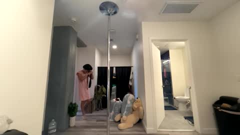 Snapshot of yungfemslut chatting on 21, 5, 2026 BbyTSSLut online show from 21, 5, 2026