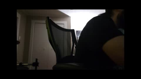 yungjj94 online show from 9, 3, 2025